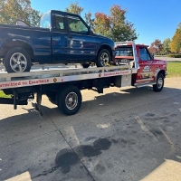 Brands,  Businesses, Places & Professionals Hicks Towing in Monticello KY