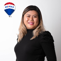 Brands,  Businesses, Places & Professionals Alice Cheung RE/MAX REALTOR in Vancouver 