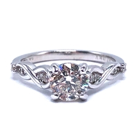 Round Diamond Engagement Ring