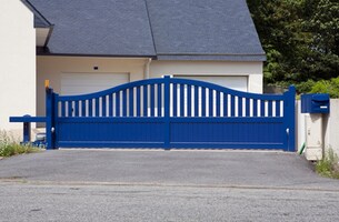 Collins Garage Door And Gates Repair