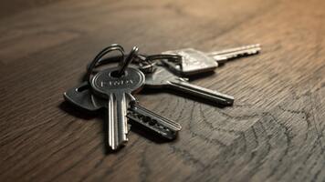 Smart Locks vs. Traditional Keys: Reducing the Risk of House Lockouts