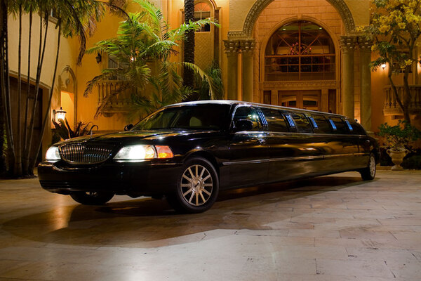 Unveiling Luxury and Class: Your Ultimate Super Stretch Limousine Rental Experience with Punctual Express