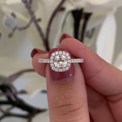 How to Buy the Best Engagement Ring?