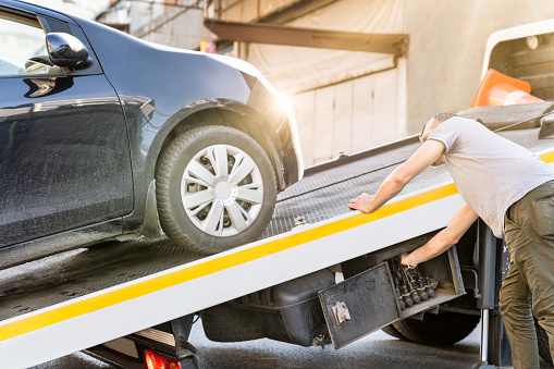 Get Reliable Roadside Assistance In Ottawa With Ottawa Towing Service