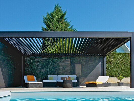 10 Reasons to Invest in a Retractable Pergola Roof for Your Outdoor Space